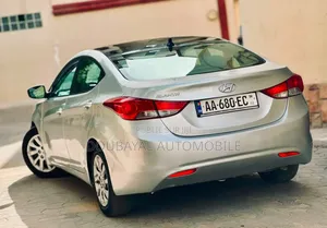 Hyundai Elantra 2012 Gris