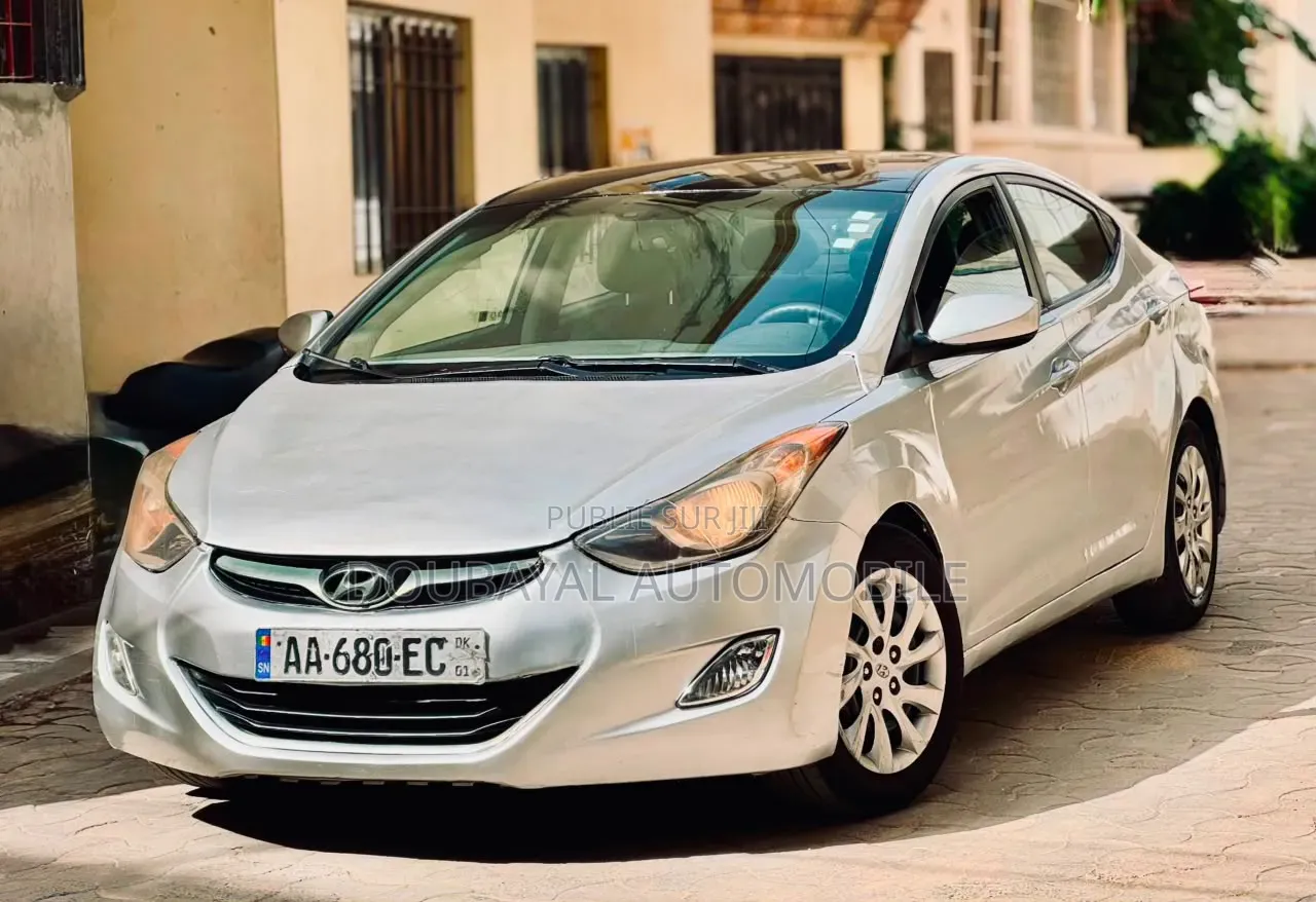Hyundai Elantra 2012 Gris