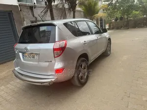 Toyota RAV4 2012 Gris