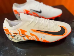 Mk Store Vente De Crampons Neufs a Prix Abordables