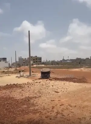 Terrain À Vendre À Ndiakhirate Titre Foncier