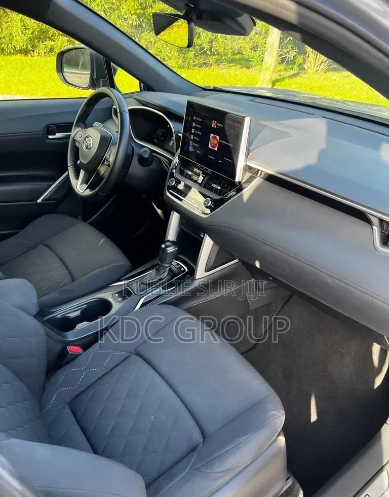 Toyota Corolla Cross Hybrid 2023 Gris