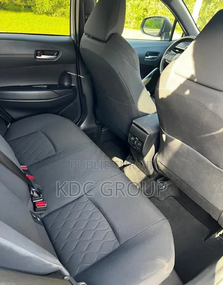Toyota Corolla Cross Hybrid 2023 Gris