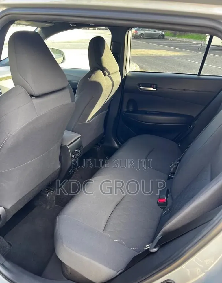 Toyota Corolla Cross Hybrid 2023 Gris