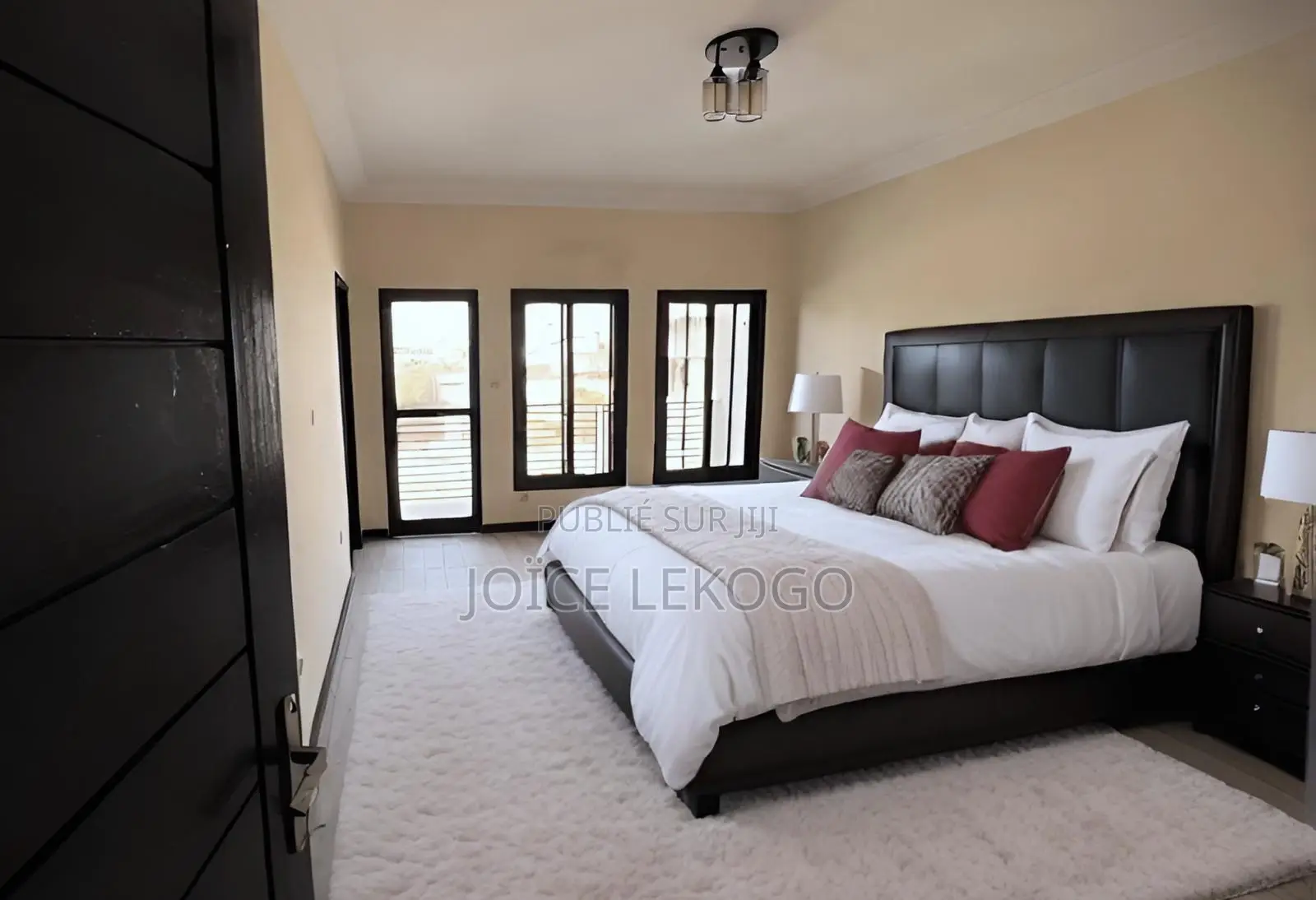 4chbre Villa dans Mermoz Sacré-Cœur à Vendre