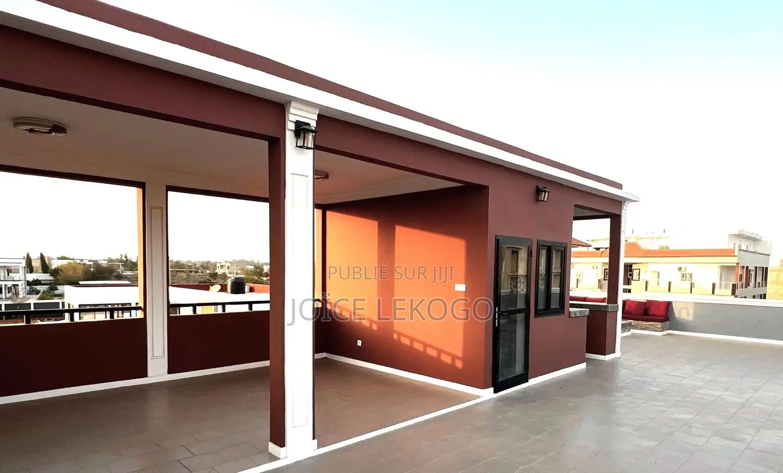 4chbre Villa dans Mermoz Sacré-Cœur à Vendre