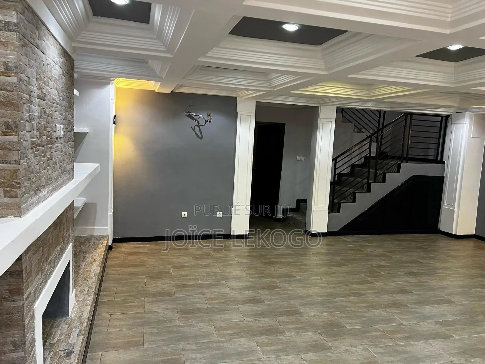 4chbre Villa dans Mermoz Sacré-Cœur à Vendre