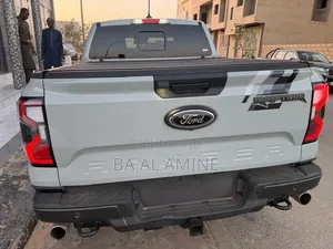 Ford Ranger 2025 Blanc cassé