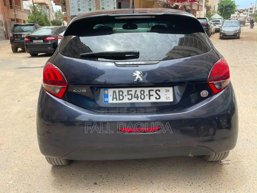 Peugeot 208 2018 Noir