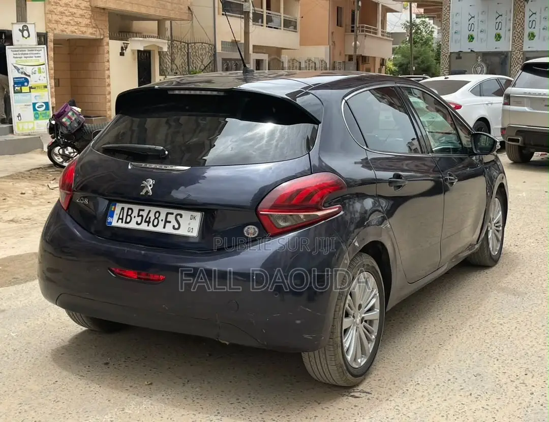 Peugeot 208 2018 Noir