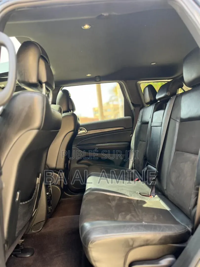 Jeep Grand Cherokee 2019 Gris