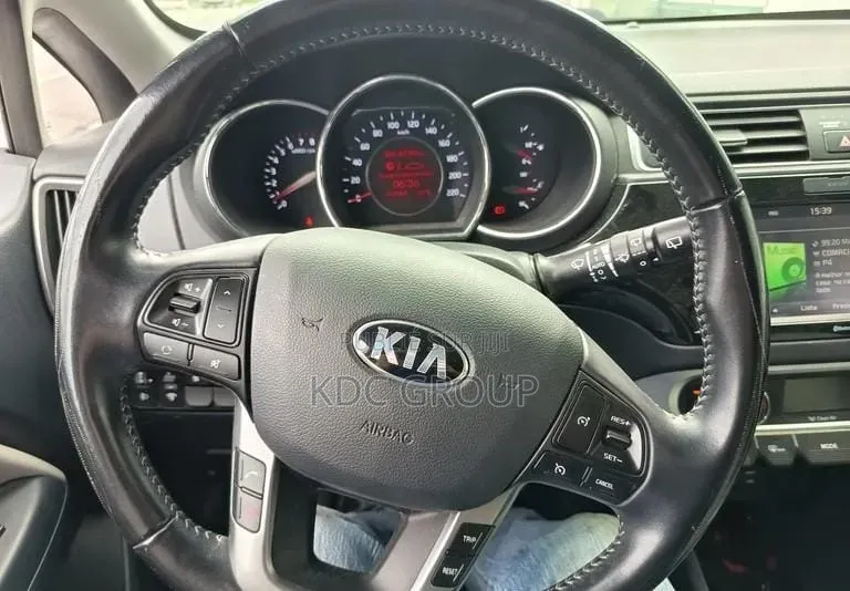 Kia Rio 2015 Blanc