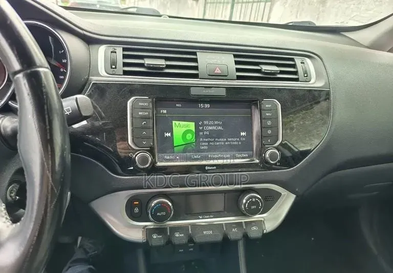 Kia Rio 2015 Blanc