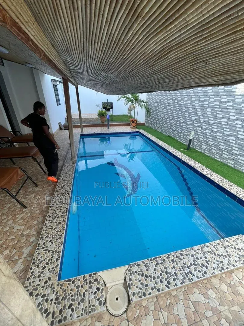 3chbre Villa dans Say, Grand Yoff à Vendre