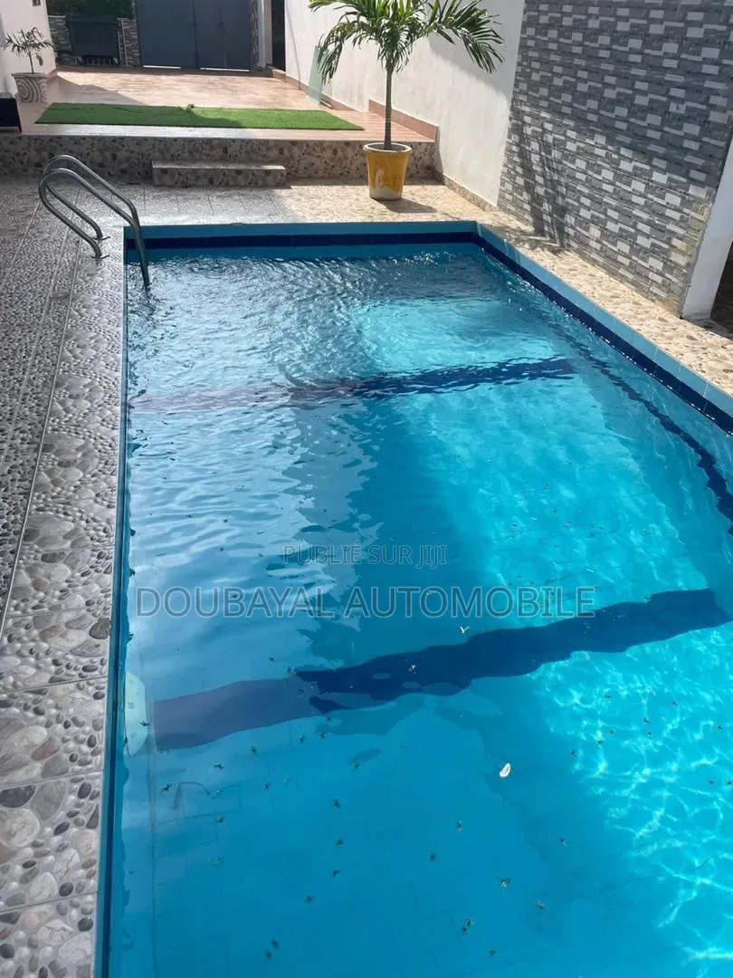 3chbre Villa dans Say, Grand Yoff à Vendre