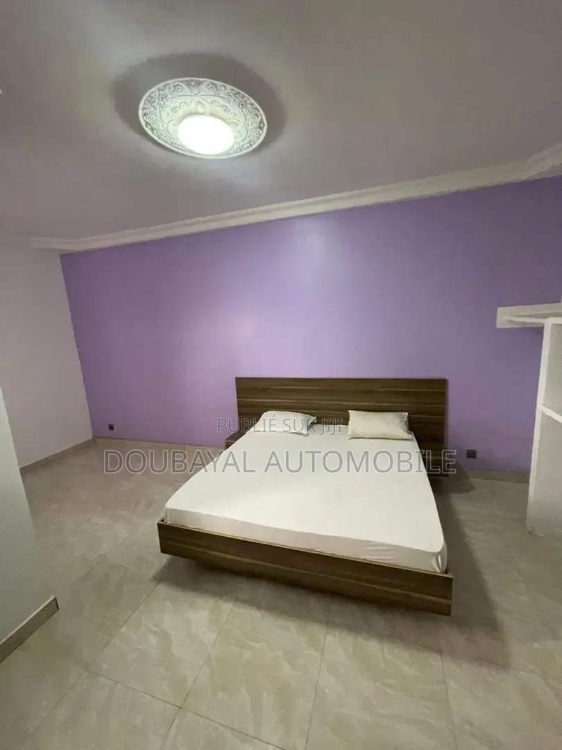 3chbre Villa dans Say, Grand Yoff à Vendre