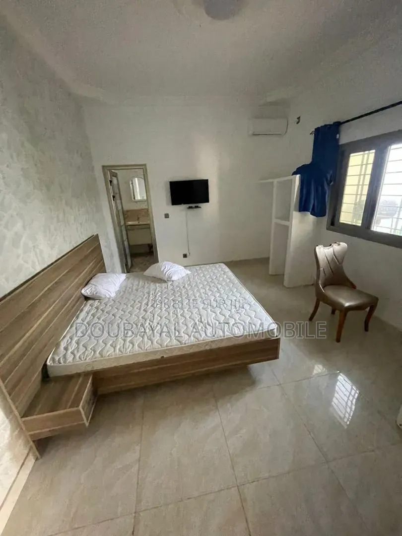 3chbre Villa dans Say, Grand Yoff à Vendre