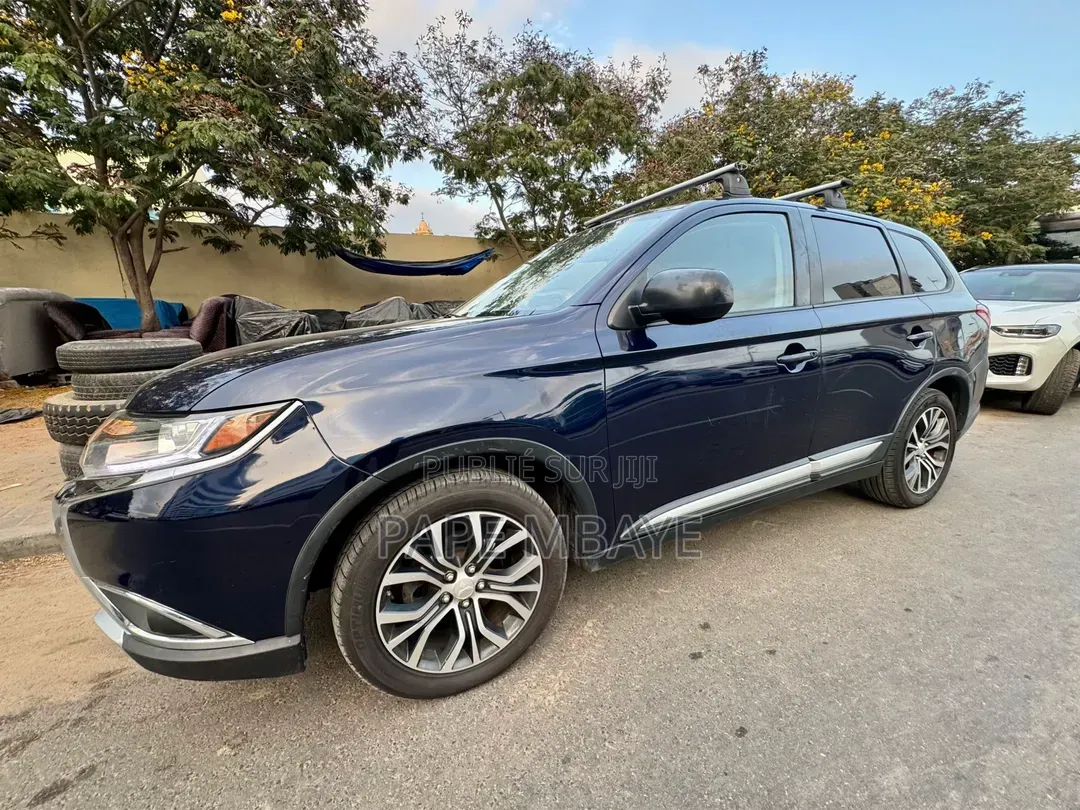 Mitsubishi Outlander 2017 Bleu