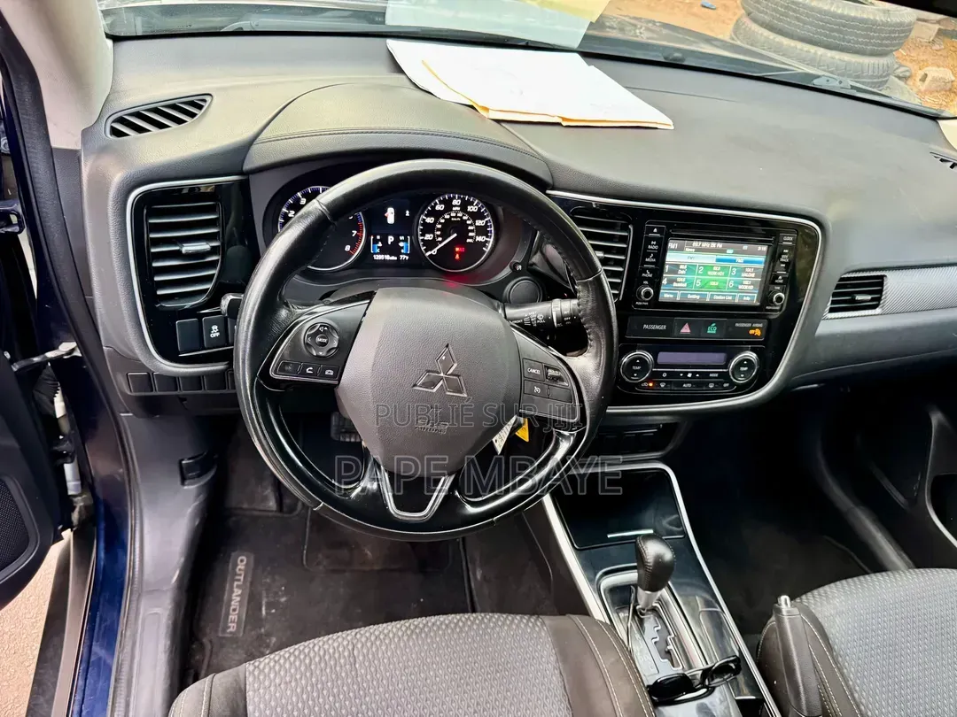 Mitsubishi Outlander 2017 Bleu