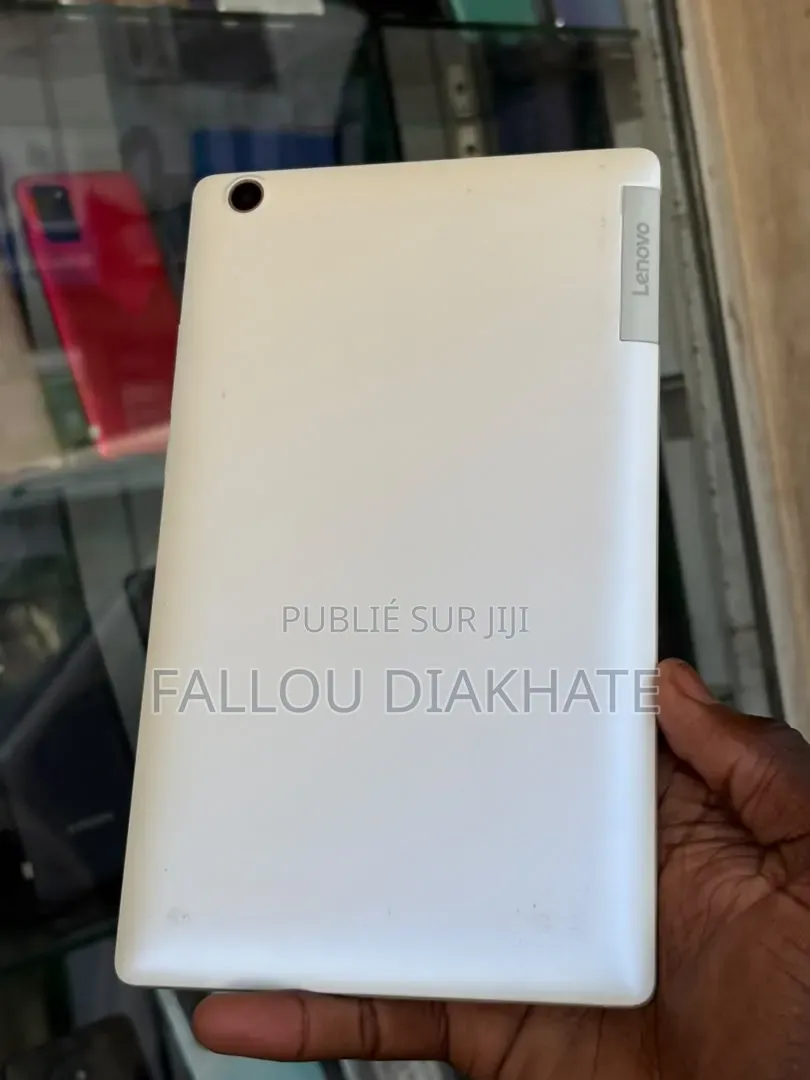 Nouveau Lenovo ideapad 16 GB Autre