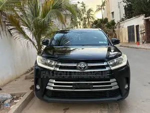 Toyota Highlander 2019 Noir