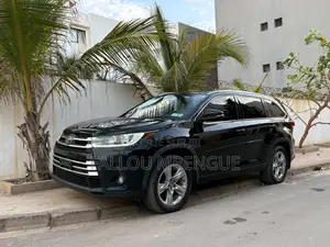 Toyota Highlander 2019 Noir