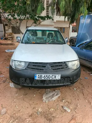 Mitsubishi L200 2010 Blanc