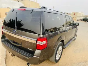 Ford Expedition XLT 4x4 2017 Noir Mat
