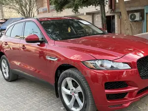 Jaguar F-Pace 25t Premium AWD 2018 Rouge