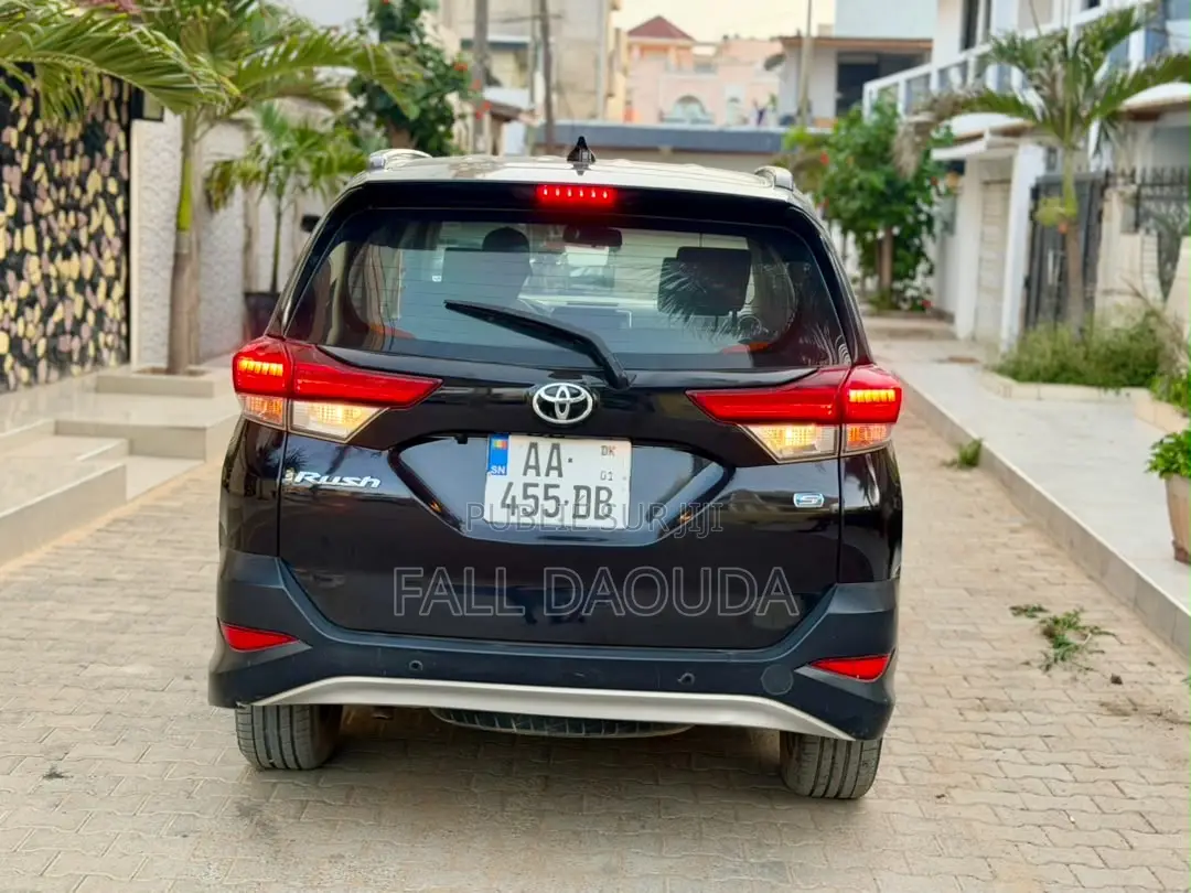 Toyota Rush 2021 Noir