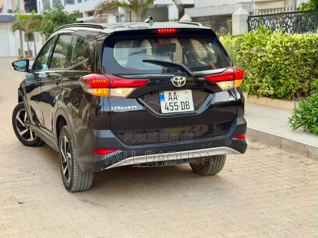 Toyota Rush 2021 Noir