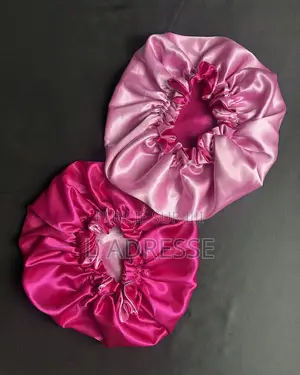 Bonnet en Satin Réversible - " Couleur Rose Fuchsia Et Rose Pastel "