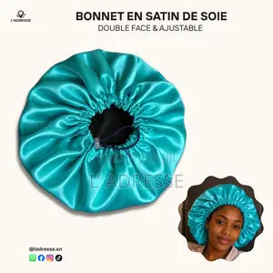 Bonnet en Satin Réversible Et Ajustable - " Vert Menthe Et Noir "