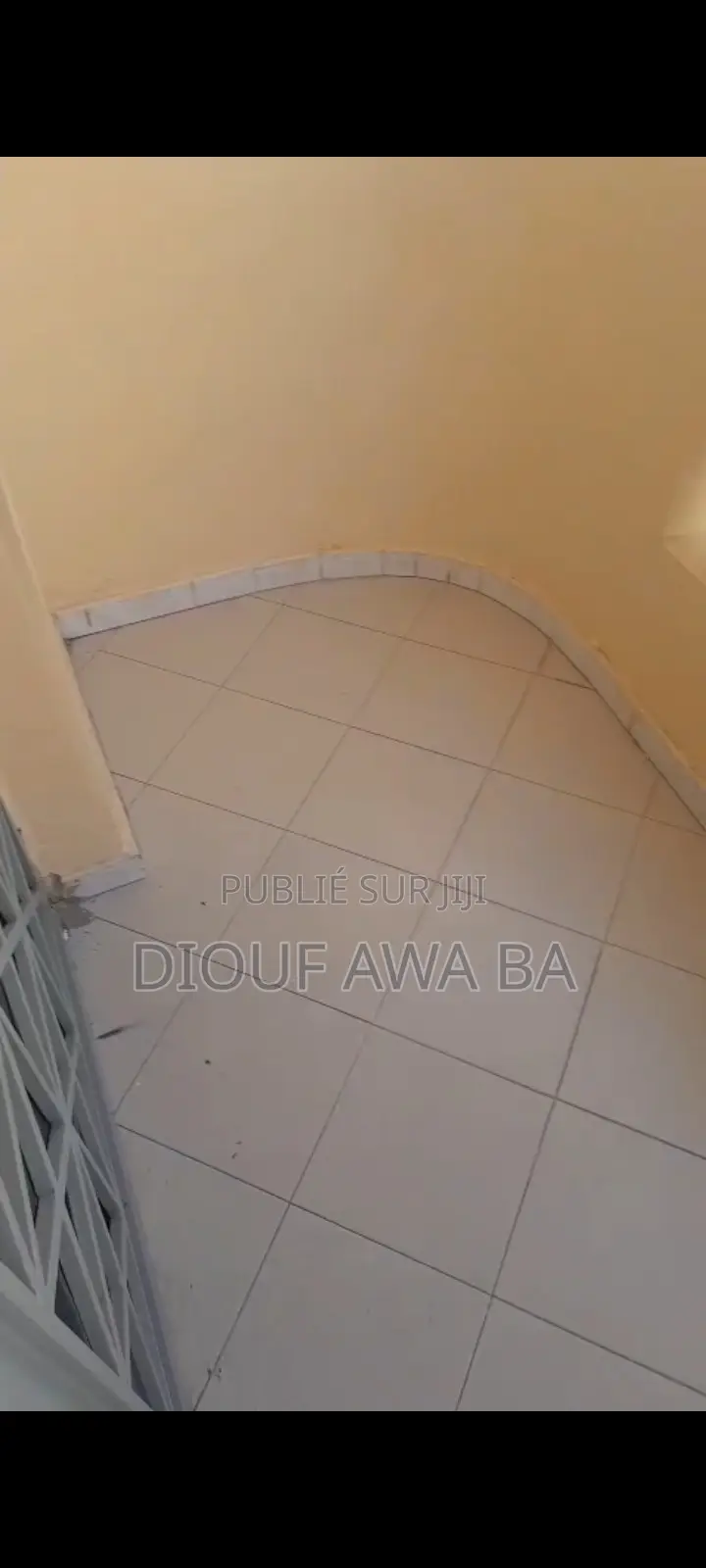 6chbre Villa dans Grand Yoff à Vendre