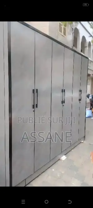 Armoire Neuf 6battants Laminè