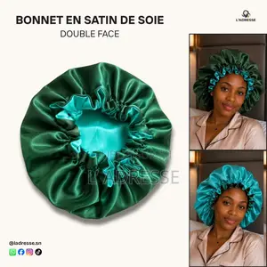 Bonnet en Satin Réversible - " Couleur Vert Royal Et Vert Jade Clair "