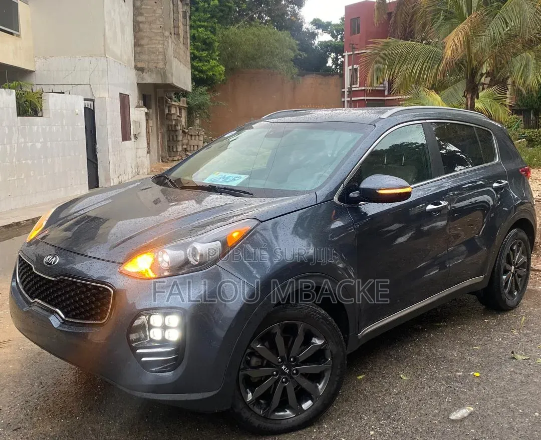 Kia Granbird 2019 Noir