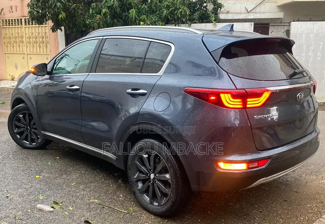 Kia Granbird 2019 Noir
