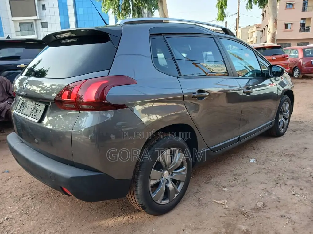 Peugeot 2008 2018 Gris