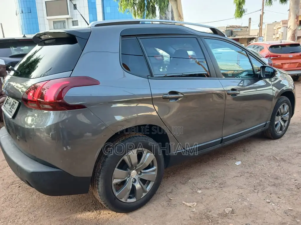 Peugeot 2008 2018 Gris