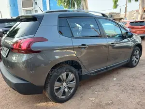 Peugeot 2008 2018 Gris