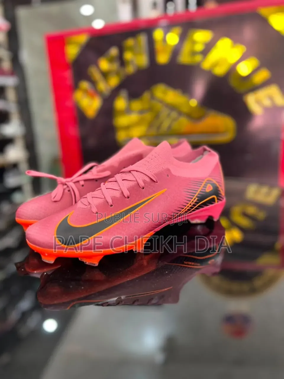 Crampons Nike
