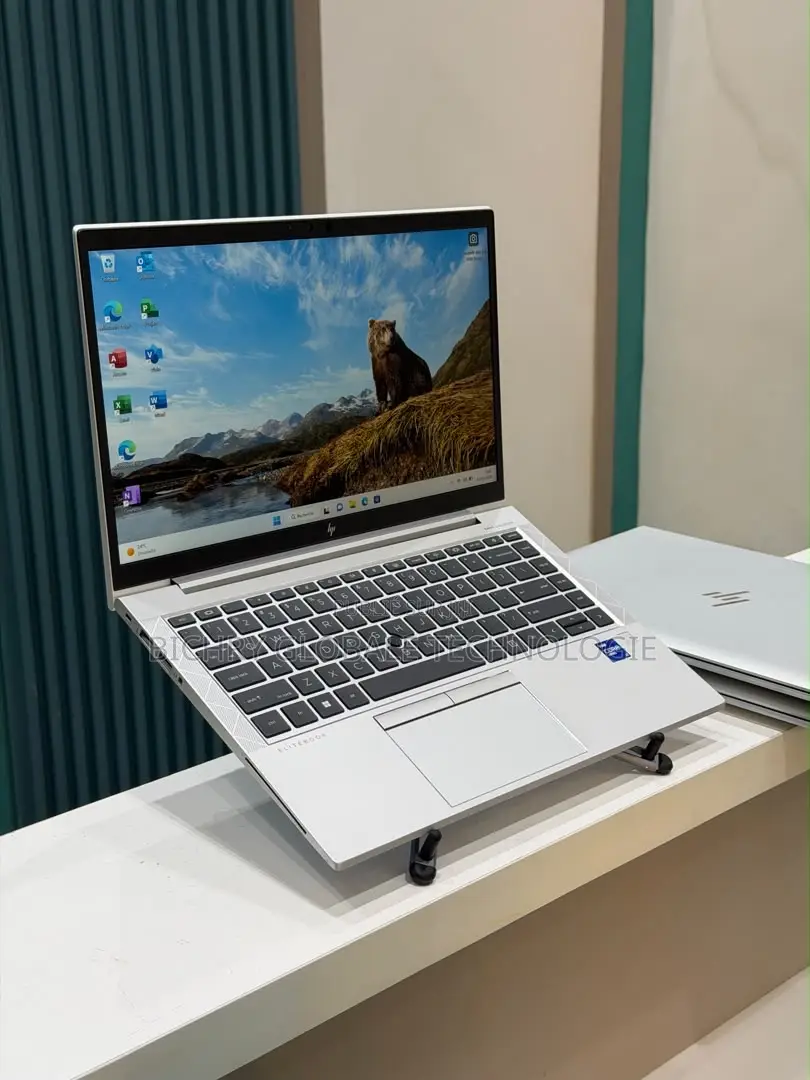 Nouveau HP EliteBook 840 G8 8GB Intel Core i5 SSD 256GB