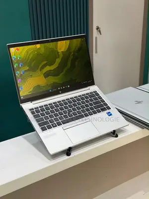 Nouveau HP EliteBook 840 G8 8GB Intel Core i5 SSD 256GB