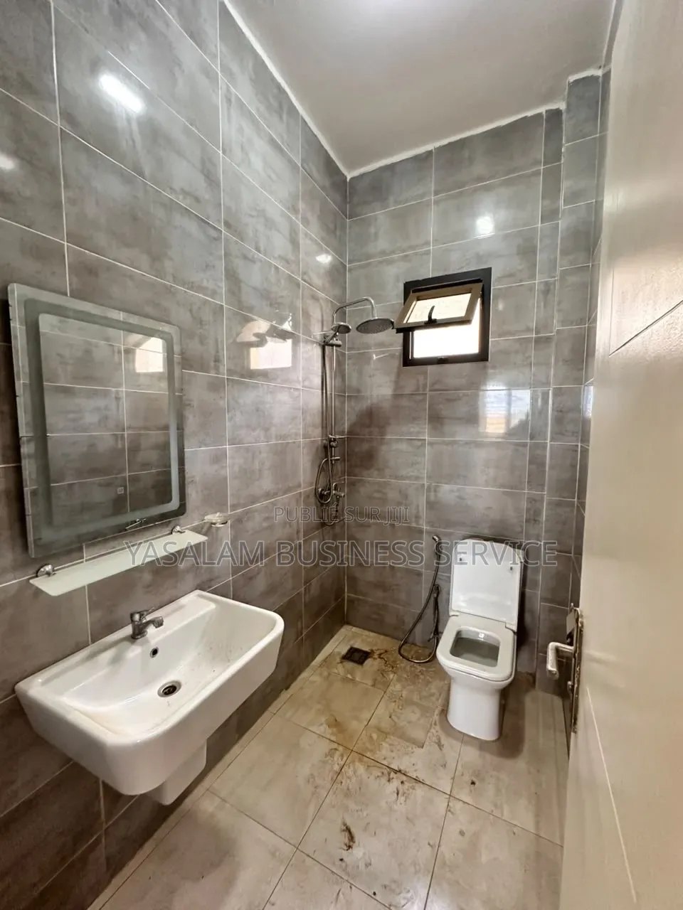2chbre Appartement dans Yasalam Business, Rufisque à Vendre