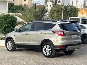 Ford Escape 2018 Beige