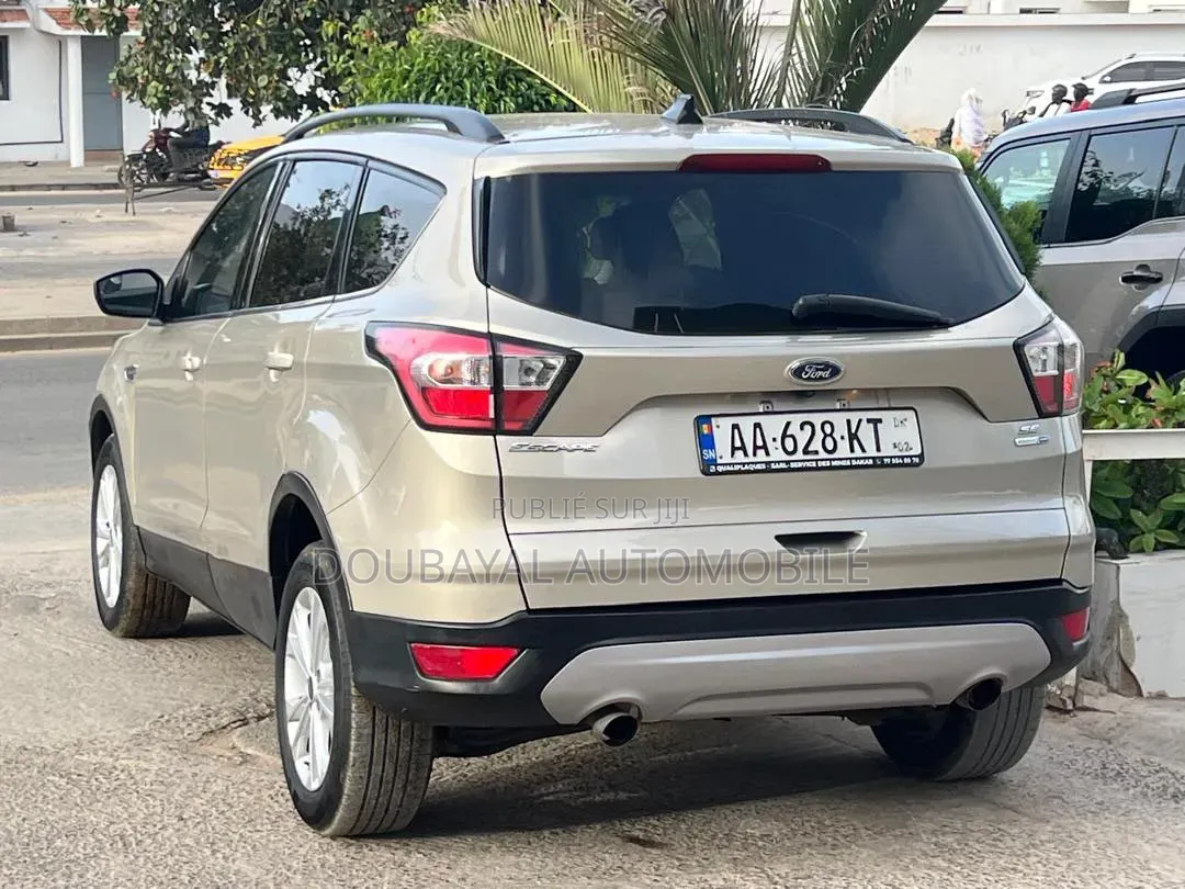 Ford Escape 2018 Beige