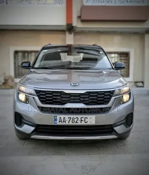 Kia Seltos 2020 Gris