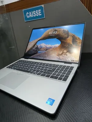 Nouveau Ordinateur portable Dell 16 Premium 32GB Intel Core i7 SSD 1T