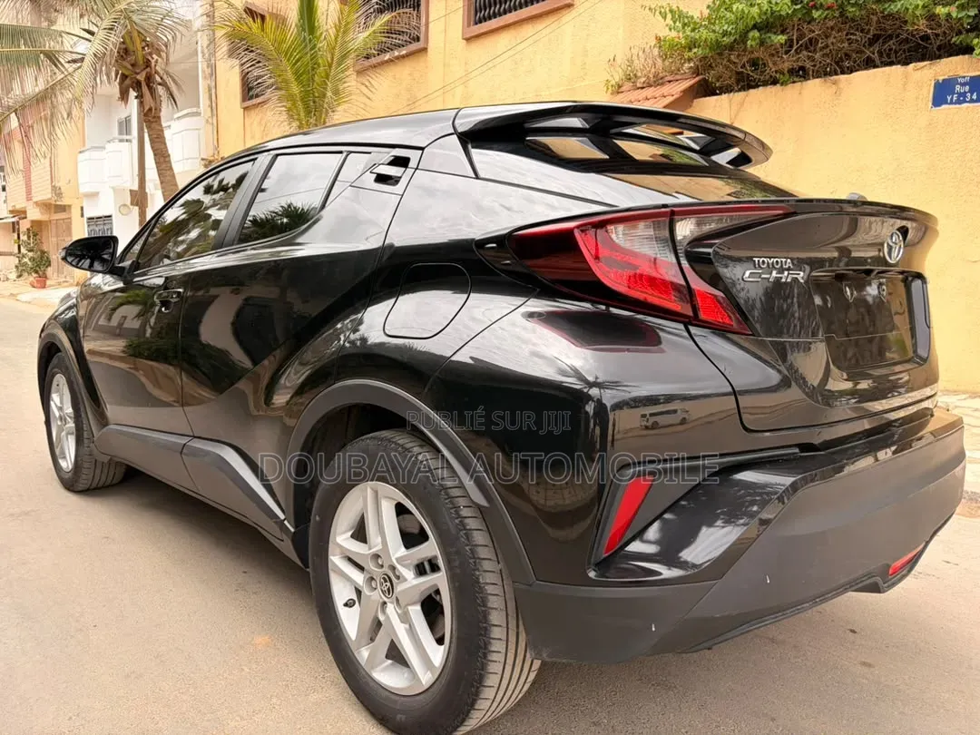 Toyota C-HR 2022 Noir Mat